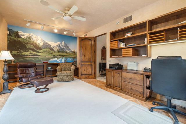 49240 Jfk Trail, Palm Desert CA: https://media.crmls.org/mediaz/6b84eb59-0875-4350-80d3-e63ba0800630.jpg