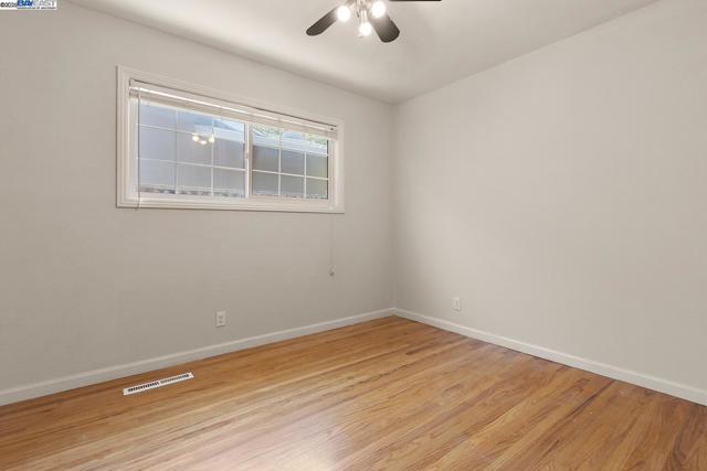 5221 Roxanne Ct, Livermore CA: https://media.crmls.org/mediaz/6b869c26-53e7-4e67-a2d8-40fe416b4c37.jpg