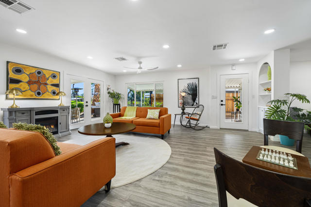 427 Calle Madrigal, Cathedral City CA: https://media.crmls.org/mediaz/6b870741-c92d-4901-87ce-1cd7e290c635.jpg