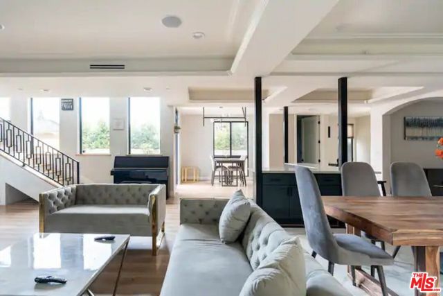 There are so many seating areas to accommodate various guests.