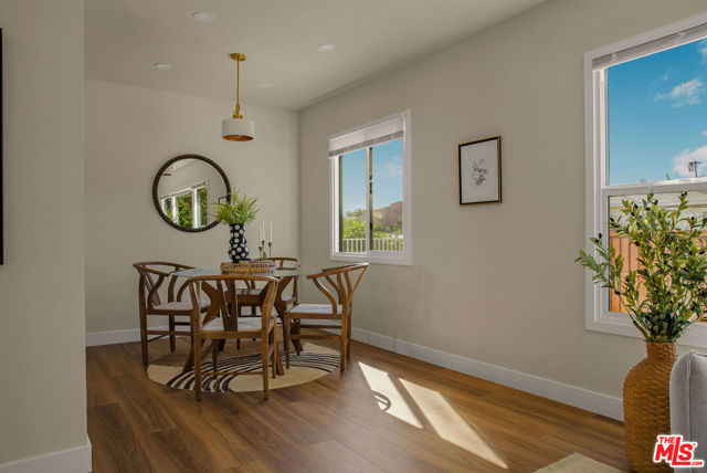 2046 S Burnside Avenue, Los Angeles CA: https://media.crmls.org/mediaz/6b882eae-e930-4c44-aa62-e836f1de2db2.jpg