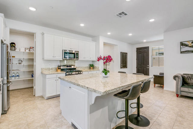 Image 10 of 38 For 49337 Nicholson Court