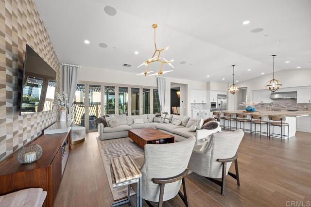 Detail Gallery Image 3 of 75 For 3224 Corte Melano, Chula Vista,  CA 91914 - 4 Beds | 3/1 Baths