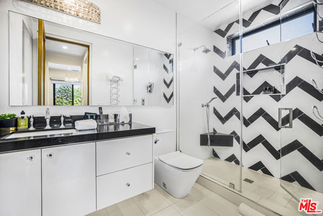 5304 Louise Avenue, Encino CA: https://media.crmls.org/mediaz/6b88ece6-714c-4ed0-868f-2a38315224c6.jpg