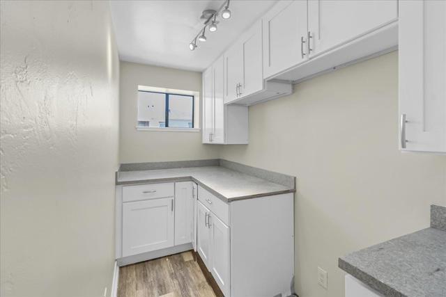182 El Dorado Street, Monterey CA: https://media.crmls.org/mediaz/6b8a7892-dd9a-47c8-8bbf-8c253dfada8d.jpg