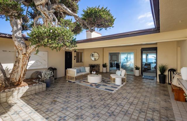 Image 2 of 44 For 2977 Ocean Street