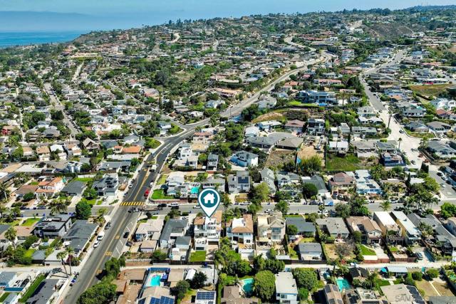 819 Van Nuys Street, San Diego CA: https://media.crmls.org/mediaz/6b8aac79-8261-465c-bb22-aef49a43b3f6.jpg