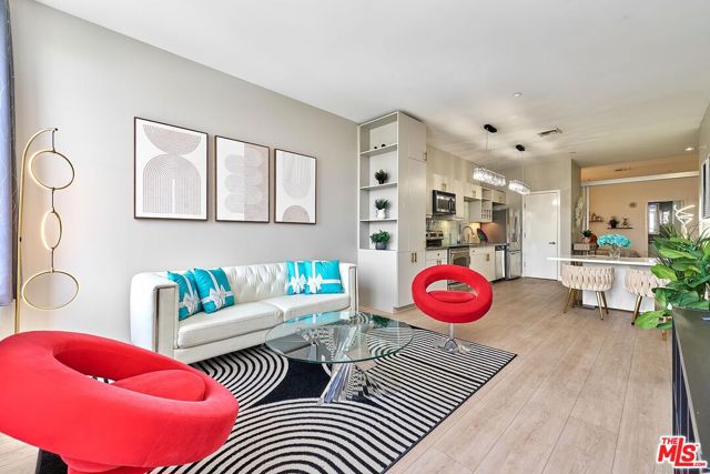 3810 Wilshire Boulevard, Los Angeles CA: https://media.crmls.org/mediaz/6b8ae00e-170f-4102-85a1-a48a132728a2.jpg