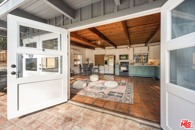 1710 Topanga Skyline, Topanga CA: https://media.crmls.org/mediaz/6b8b430f-c83e-4dad-a9bb-c00dc63c1ffc.jpg