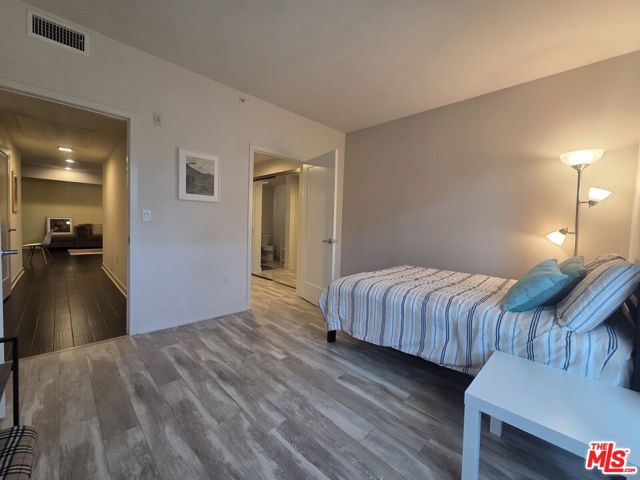 436 S Virgil Avenue, Los Angeles CA: https://media.crmls.org/mediaz/6b8b9a19-dc0f-43d7-8e88-fb1f88de1420.jpg