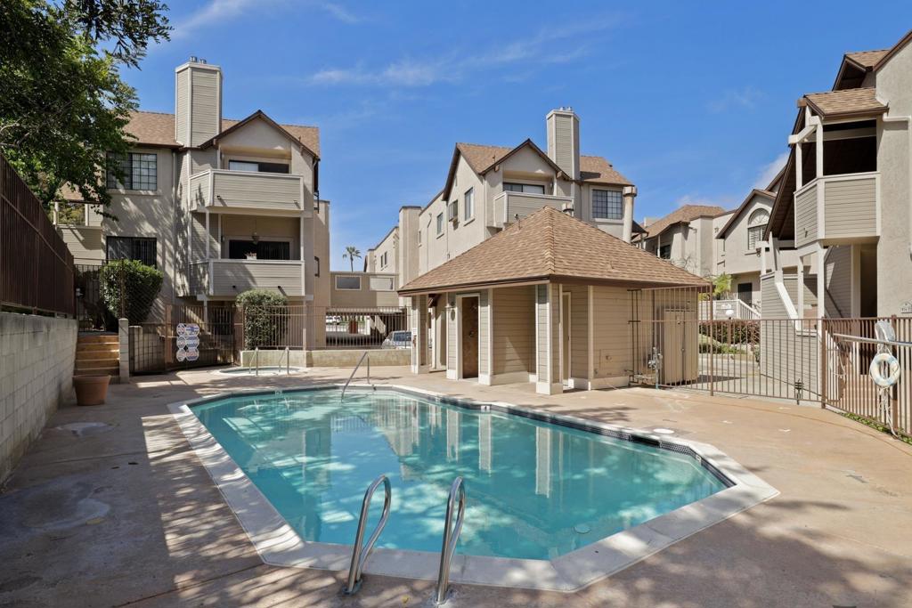 9260 Towne Centre Dr - photo 4