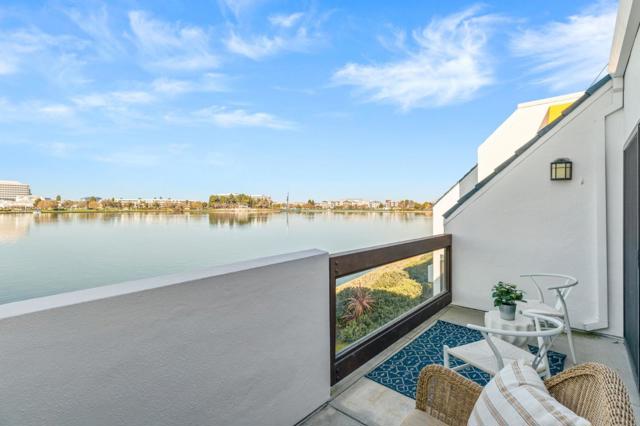 614 Portofino Lane, Foster City CA: https://media.crmls.org/mediaz/6b8c6605-364a-4331-9fbb-110054f9db85.jpg