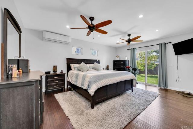 962 Wilson Avenue, El Cajon CA: https://media.crmls.org/mediaz/6b8cee4d-d0cc-49a5-b0c3-63c9cca4683c.jpg