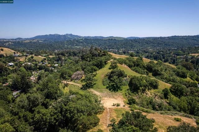 0 Monticello Rd., Lafayette CA: https://media.crmls.org/mediaz/6b8d818a-4b04-49bf-87d6-711d23e4c51b.jpg