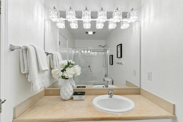 8200 Oceanview Terrace, San Francisco CA: https://media.crmls.org/mediaz/6b8dc025-e70d-40c4-9a8b-6b939d49fec8.jpg