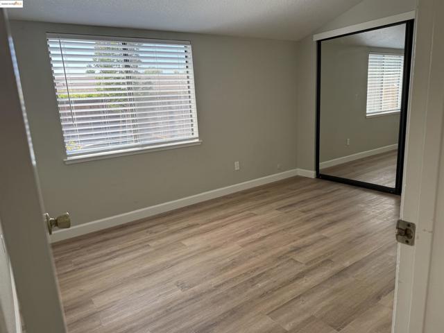 916 VILLA TERRACE, Brentwood CA: https://media.crmls.org/mediaz/6b8dd91d-3e76-4d9f-aaa4-1f9f3190fc79.jpg