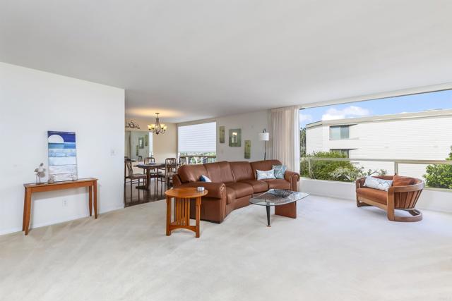 Detail Gallery Image 4 of 32 For 2915 Lawrence St. #8,  San Diego,  CA 92106 - 2 Beds | 2 Baths