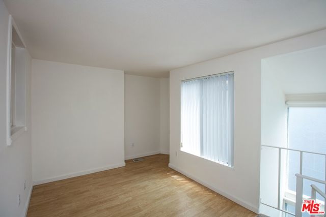 1940 N HIGHLAND Avenue, Los Angeles CA: https://media.crmls.org/mediaz/6b8f29e4-e1b5-4f68-b6ea-53cd60c37ddc.jpg