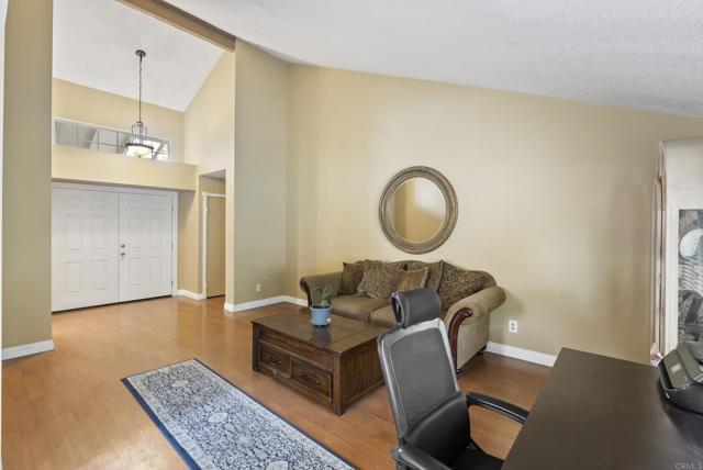 Detail Gallery Image 11 of 36 For 7756 Flanders Dr, San Diego,  CA 92126 - 3 Beds | 2 Baths