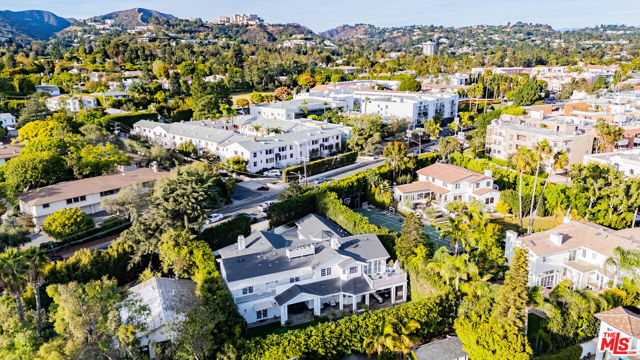 11912 Sunset Boulevard, Los Angeles, California 90049, 6 Bedrooms Bedrooms, ,4 BathroomsBathrooms,Single Family Residence,For Sale,Sunset,24459211