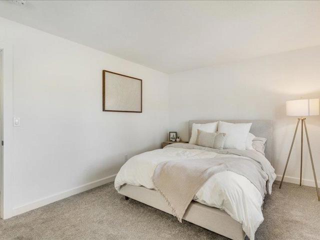 4475 Diamond Street, Capitola CA: https://media.crmls.org/mediaz/6b9345ab-5854-41e8-adbd-0dc6efe33641.jpg