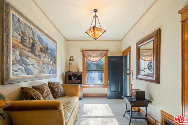 Image 31 of 40 For 401 Windsor Boulevard