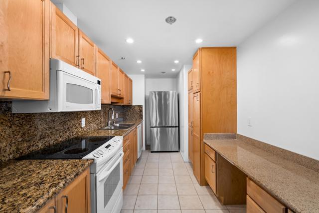 Detail Gallery Image 9 of 34 For 3890 Nobel Dr #1706,  San Diego,  CA 92122 - 2 Beds | 2 Baths