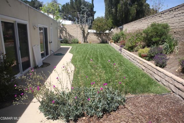 4518 Henley Court, Westlake Village CA: https://media.crmls.org/mediaz/6b94b533-13f8-4104-b763-187b1a9d93da.jpg