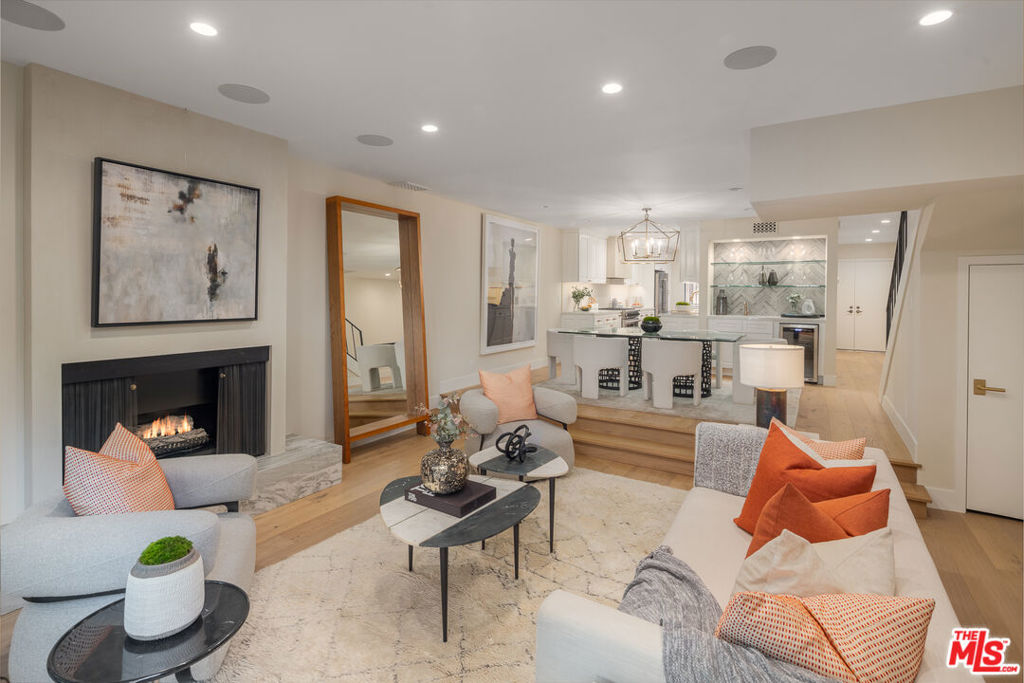 1850 Midvale Avenue 9, Los Angeles, CA 90025