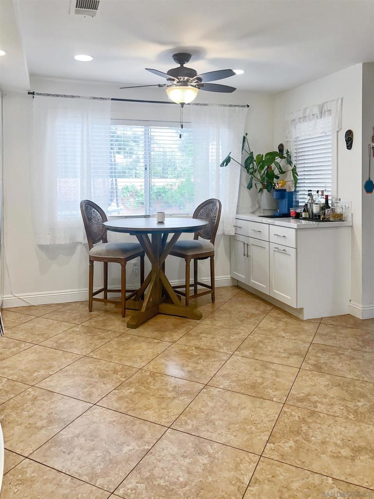 MLS #250035279SD image #11