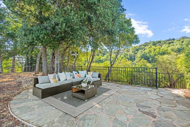 16451 Wood Acres Road, Los Gatos CA: https://media.crmls.org/mediaz/6b952a5e-edff-4f63-bd1b-5771b04371ae.jpg