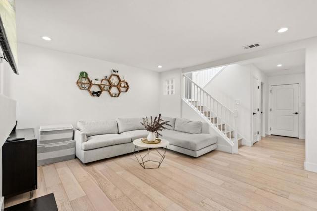 265 S Bayview Avenue, Sunnyvale CA: https://media.crmls.org/mediaz/6b958952-fd8f-4b7e-887b-0aced5264cc5.jpg