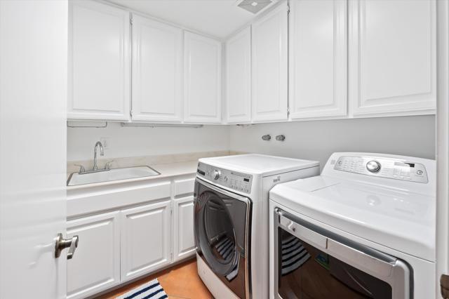 3 Bryn Mawr Street, Rancho Mirage CA: https://media.crmls.org/mediaz/6b95e53c-fe79-4f91-8283-642da8c023b7.jpg