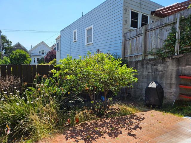 Image 17 of 18 For 1917 Mariposa Street
