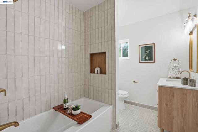 Image 17 of 26 For 1631 Arlington Blvd