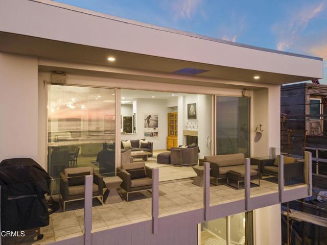 815 Mandalay Beach Road, Oxnard CA: https://media.crmls.org/mediaz/6b984368-2b17-4514-89ab-b7aedc46482d.jpg