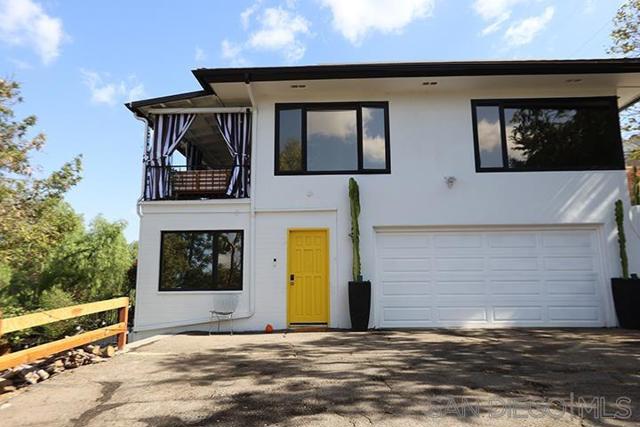 9586 Alto Dr, La Mesa CA: https://media.crmls.org/mediaz/6b986000-618b-4aa7-805e-0505db8f3e9c.jpg