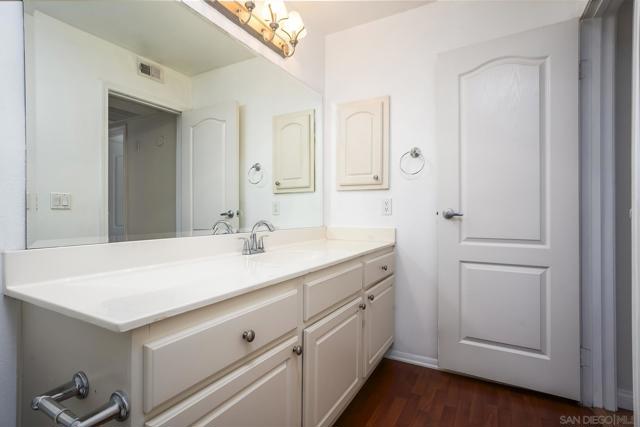 12015 Alta Carmel Ct, San Diego CA: https://media.crmls.org/mediaz/6b98b4a0-c10f-480d-adfc-bd96ec0c6eab.jpg