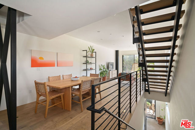 820 N Formosa Avenue, Los Angeles CA: https://media.crmls.org/mediaz/6b99930e-6b9c-47dd-8b11-a5e3e816e991.jpg