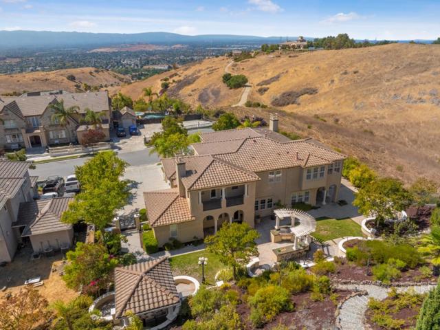 4800 Shady Meadows Place, San Jose CA: https://media.crmls.org/mediaz/6b9a35b3-0b55-4ad3-aa63-489a19a14bd8.jpg