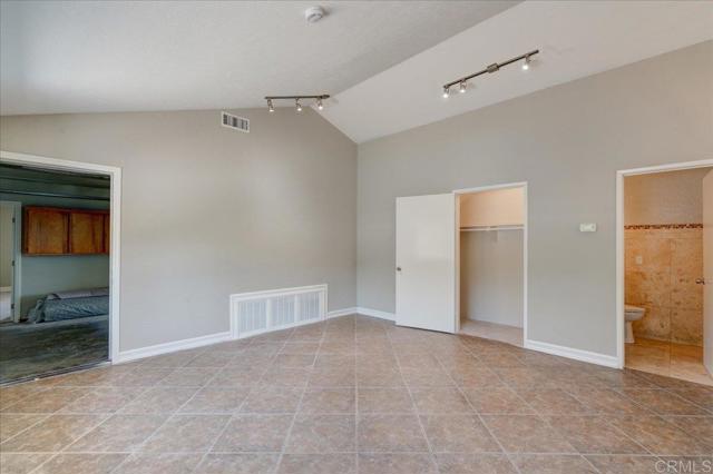 Detail Gallery Image 24 of 43 For 18434 Ramona View Dr, Ramona,  CA 92065 - 4 Beds | 2/1 Baths