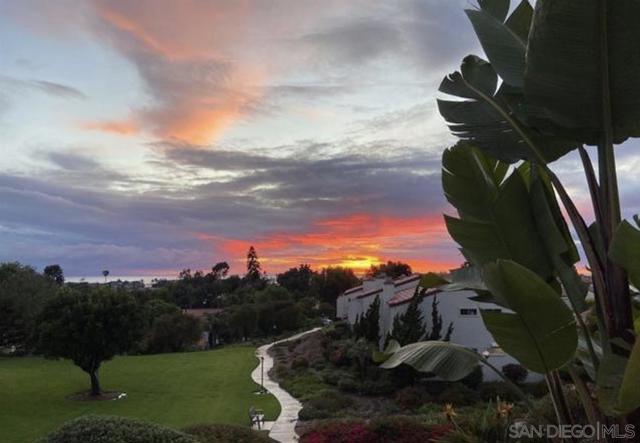 911 Caminito Madrigal, Carlsbad CA: https://media.crmls.org/mediaz/6b9c886d-7ee9-4499-8aac-61c593004935.jpg