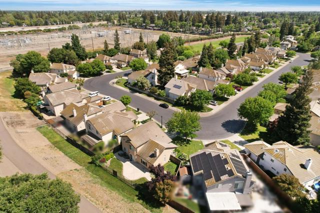 3157 Autumn Chase Circle, Stockton CA: https://media.crmls.org/mediaz/6b9cd04b-ffe9-4f8d-9470-6a97eea73c84.jpg