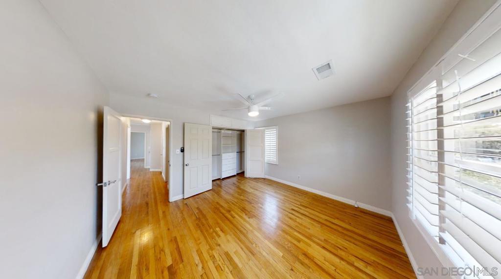 MLS #250036162SD image #10