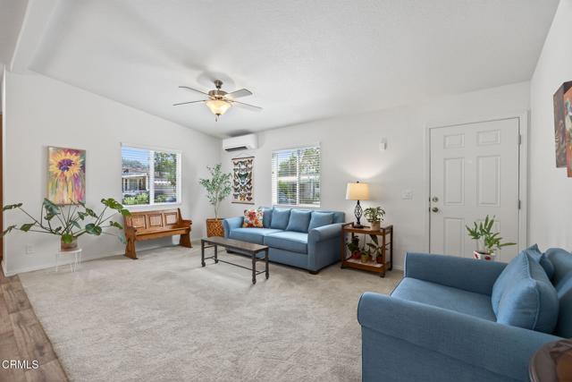 1075 Loma Drive, Ojai CA: https://media.crmls.org/mediaz/6b9e605e-de8c-4591-8f8e-47731a312e6e.jpg