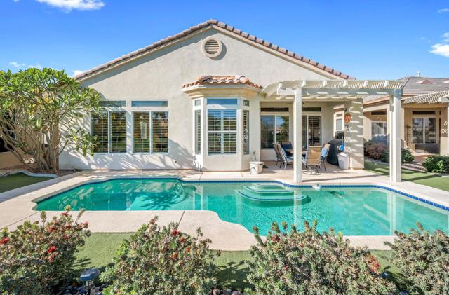 44660 S Heritage Palms Drive, Indio CA: https://media.crmls.org/mediaz/6b9f788e-47f6-4aac-8f1a-2f8764490238.jpg