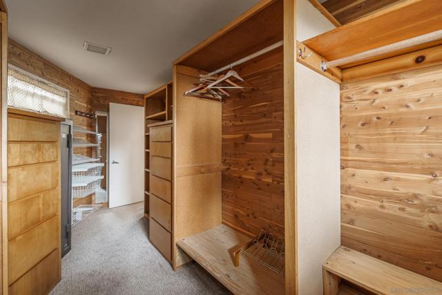 2165 Balboa Ave, Del Mar CA: https://media.crmls.org/mediaz/6ba156ce-6732-47e9-86dd-953a15d232b5.jpg