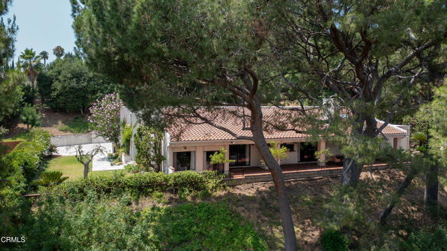 872 Flores De Oro, South Pasadena CA: https://media.crmls.org/mediaz/6ba1db31-0d06-46fc-82c9-00a5a97810e7.jpg
