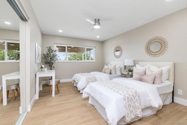 6673 Del Cerro Blvd, San Diego CA: https://media.crmls.org/mediaz/6ba25227-a0c4-456a-9313-462bf8a81ba1.jpg