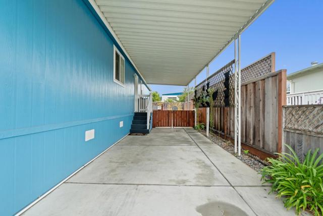 2395 Delaware Avenue, Santa Cruz CA: https://media.crmls.org/mediaz/6ba2b410-3c5e-4a3e-8e4e-0760c74eb7ee.jpg